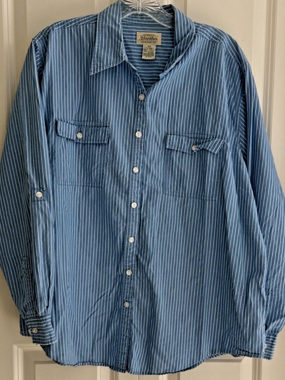 St. John's Bay Women's Size 18W Long Sleeve Blue Pinstripes Button Up Shirt